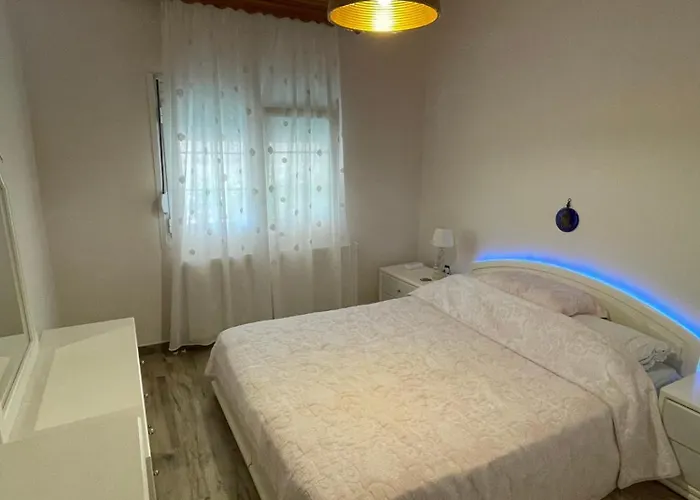 Carefree Dreams : In Chalkidiki Flogita